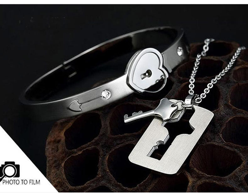 The Ultimate Connection Lock Set: Titanium Steel Love Lock Bracelet & Key Necklace for Couples/Best Friends