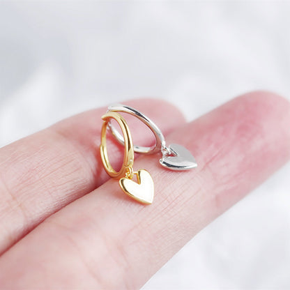 The Premium Love Glow Earrings: Heart-Shaped Hoops for Instant Confidence & Romantic Charm